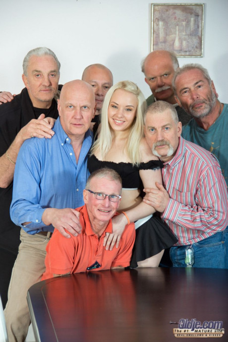 Young teenie maid Lolita Taylor rides a gigantic dong in a wild gangbang with cougar studs - #188978