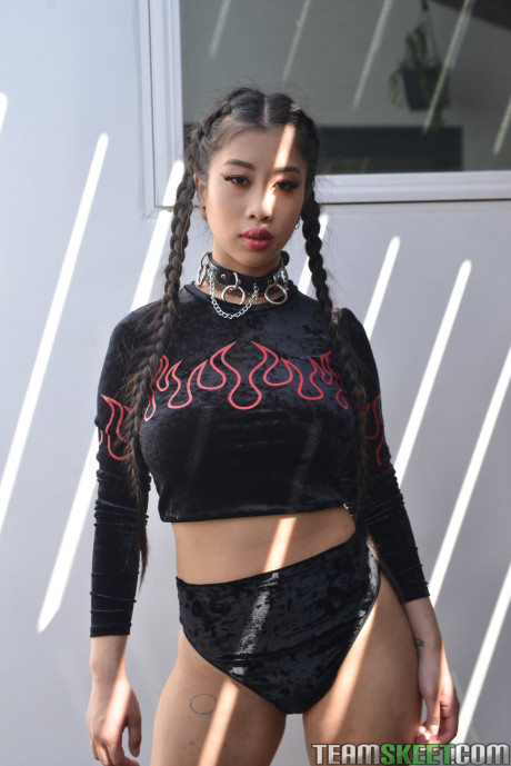 Seductive and busty oriental teenie Jade Kush gets her cunt smashed hard - #229824