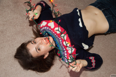 Young GF Melissa Johnston exposes her adorable ass on Christmas day - #239716