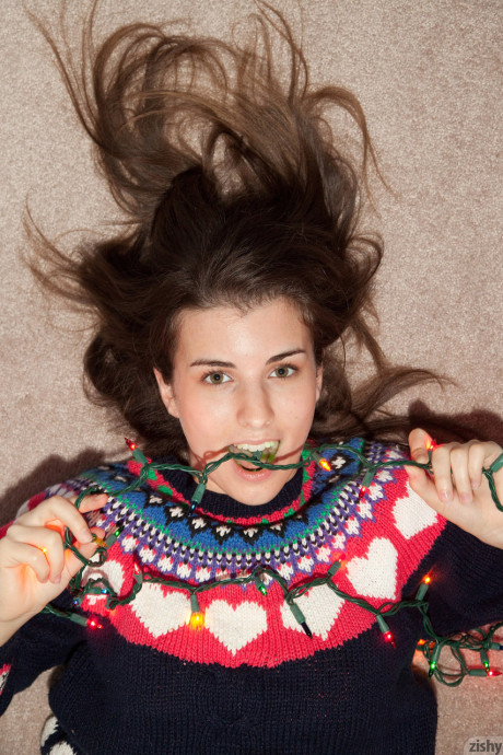 Young GF Melissa Johnston exposes her adorable ass on Christmas day - #239717