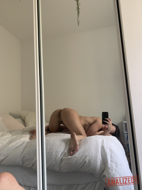 Solo slut gf chick Abbie Maley grabs her raw booty after taking nude selfies - #38412