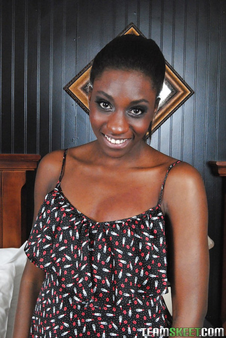Smiley black amateur Jayla Dream stripping and toying her juicy cunt - #45792