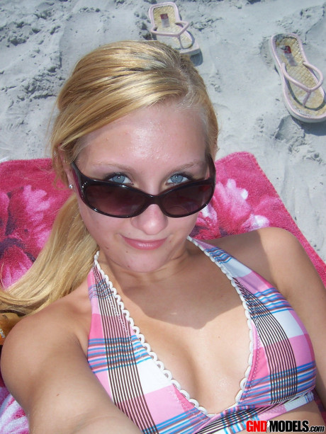Blondie amateur Kylie takes self shots during safe for work action - #37798