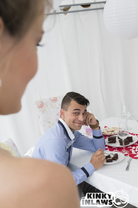 Ravishing slender bride Cindy Shine bangs the best boy boyfriend guy while drunk fiance sleeps - #142228