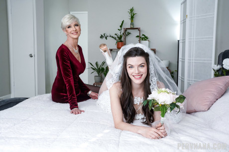 Bride Fiona Frost & her mom Foxxxy Darlin swap cum after fucking in a 3some - #137936