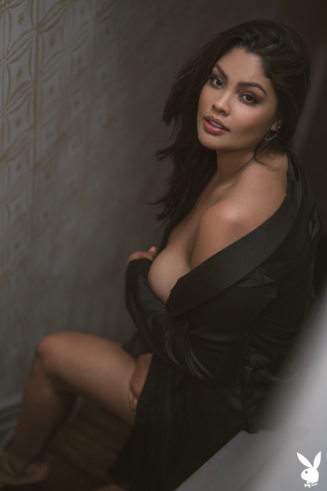 Sweet babe Jocelyn Corona shows her incredible pair of tits & behind - #52508