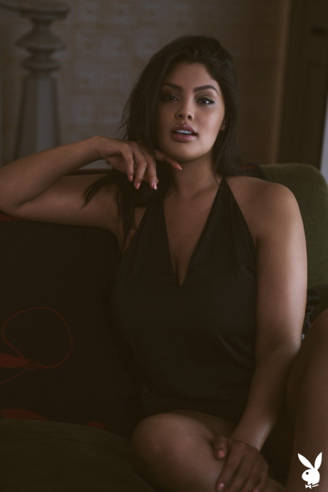 Sweet babe Jocelyn Corona shows her incredible pair of tits & behind - #52510
