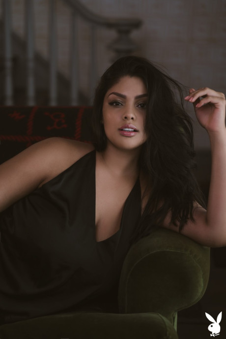 Sweet babe Jocelyn Corona shows her incredible pair of tits & behind - #52511