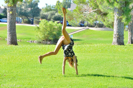 Fresh face Averie showing pantiless upskirt by the lake and fisting cunt - #193667
