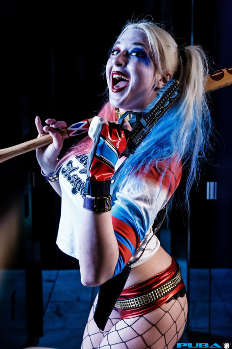 Pigtailed blonde in slutwear Leya Falcon lifts her shirt & shows her melons #13527