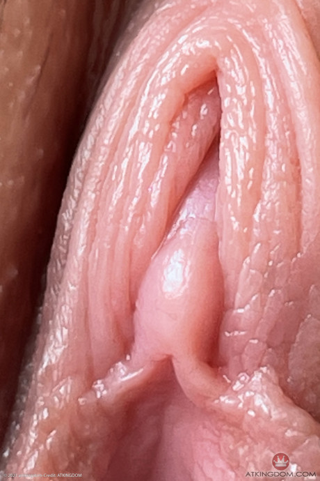 Teen Lily Adams shows her feet & her muff with a tampon in outdoor closeups - #239405