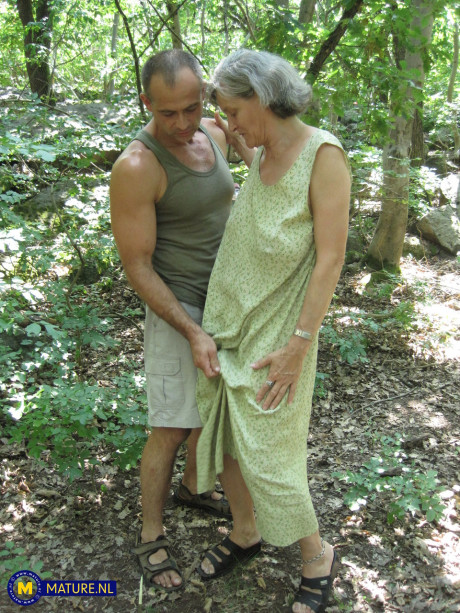 Lustful amateur old lady Birgitta K gets her mature vagina boned in the forest - #54638