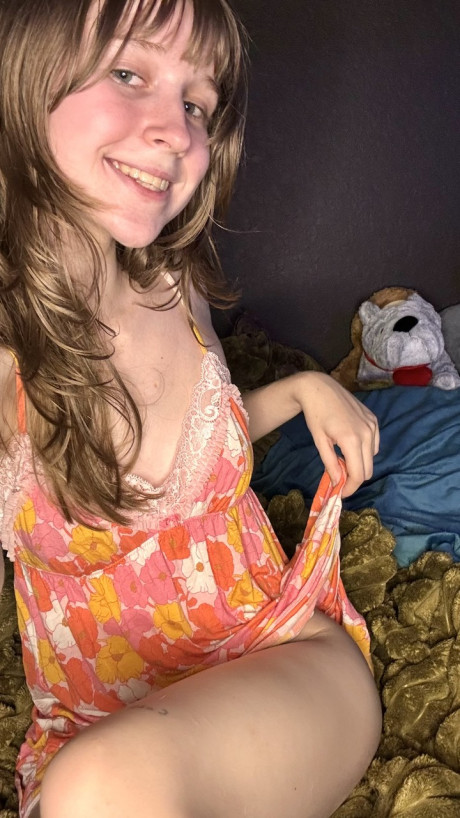 Cute amateur teenie Teensy Bella poses seductively in her nightgown - #41564