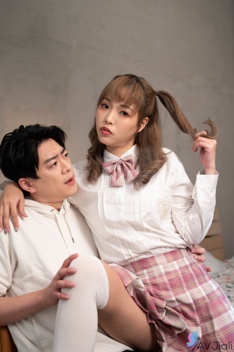 Pigtailed asian schoolgirl Bad Bad gets boned by her boy - #41636