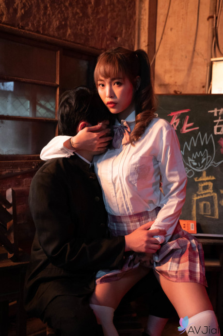 Pigtailed asian schoolgirl Bad Bad gets boned by her boy - #41641