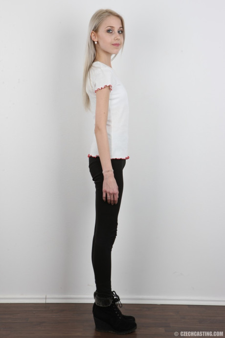 Skinny 18 year old virgin Natalia takes off her clothes to stand in the undressed - #38473