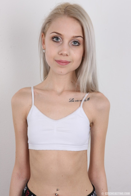 Skinny 18 year old virgin Natalia takes off her clothes to stand in the undressed - #38476