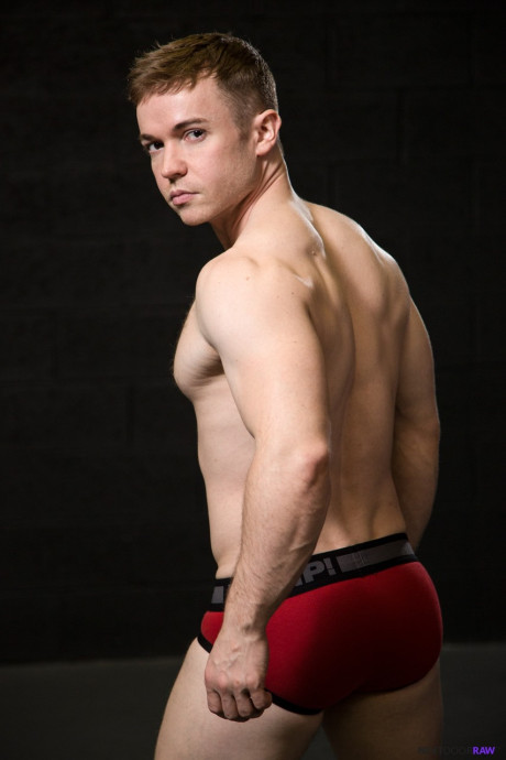 Sexy gays Gabriel Cross and Mikey Junior take each other's cocks - #224717