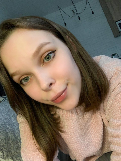 Beautiful fine OnlyFans model Little Kitty flaunts her holes & breasts in a solo - #187962