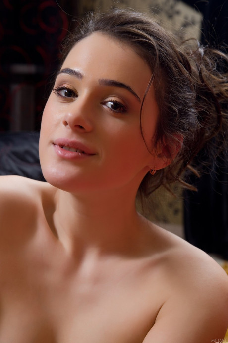 Gorgeous Russian damsel Penelope B giving arousing views of her tasty vagina - #235521