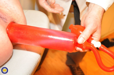 Cougar amateur finds herself being anally fisted by wild doctors - #6841