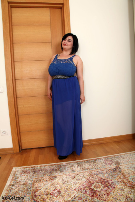 Short Romanian teenie Amie Taylor strips and oils up her enormous breasts - #96212