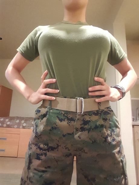 Hot babe with gigantic juggs doffs her military uniform and poses in a solo - #39098