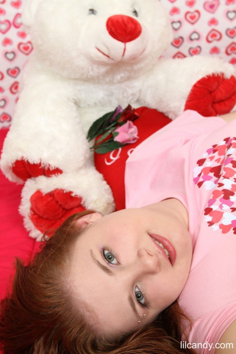 Young teenie ginger Lil Candy shows her delicious vagina up close & toys with her dildo - #90300