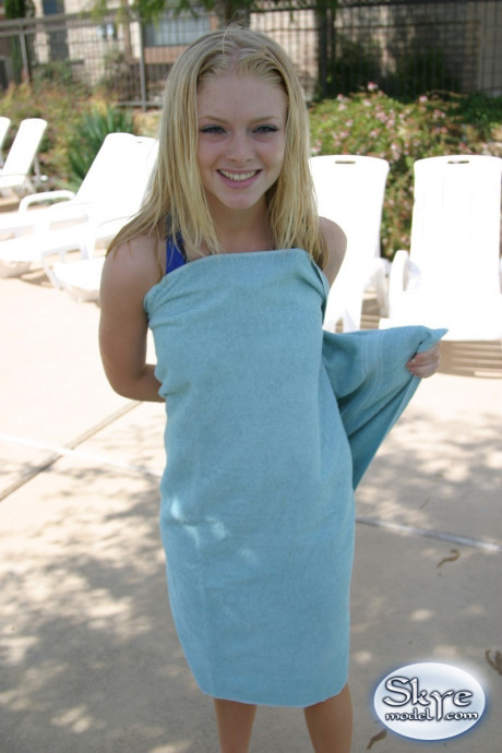 Teen amateur Skye Model models non naked in a wet bathing suit - #67100