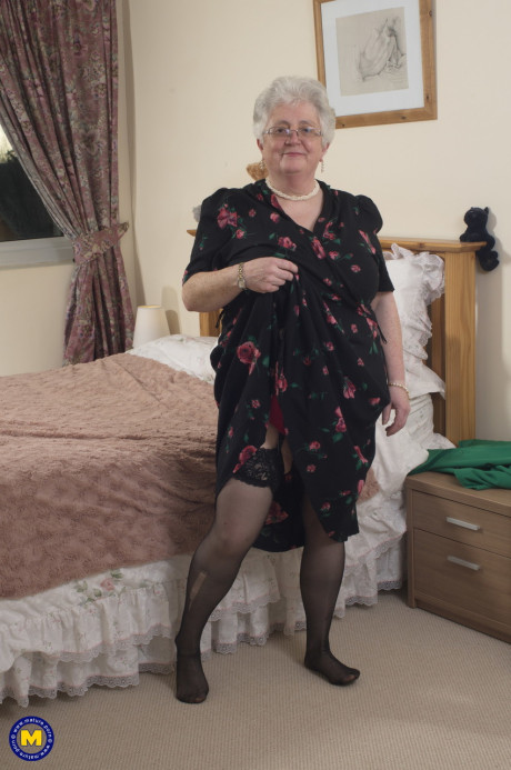 BBW old lady with glasses Caroline V strips to her underwear & masturbates - #58160