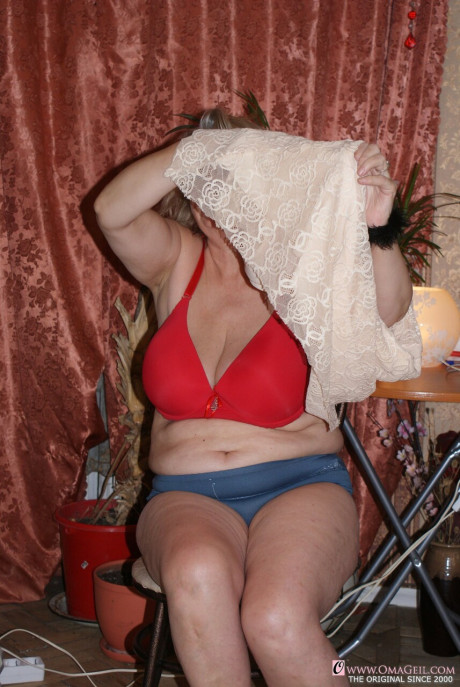 Amateur granny Helga strips undressed & shows her giant saggy breasts & bushy holes - #103243