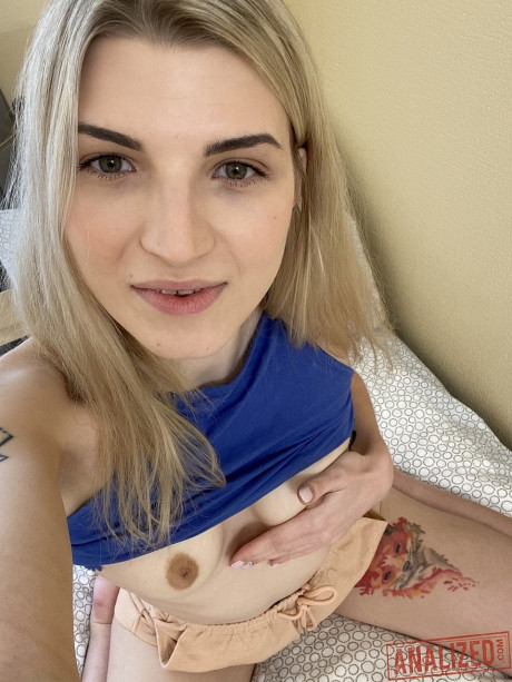 Cute young sluts Alexa black & Monroe Fox show their melons & rub their twats - #194171