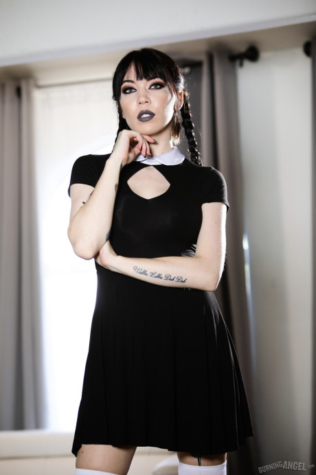 Seductive goth skank gf woman Leda Bear getting her warm twat banged deep in the office - #185966