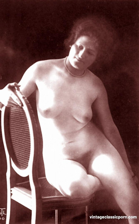 Gorgeous French women show their nice boobies & trimmed cunts in a vintage scene - #141419