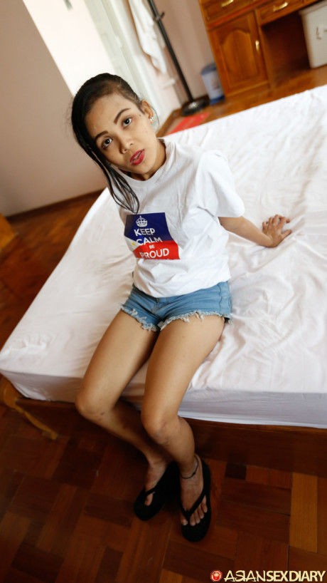 Cute tasty oriental babe Joy D shows her trimmed pussy up close & gets a POV dicking - #257391