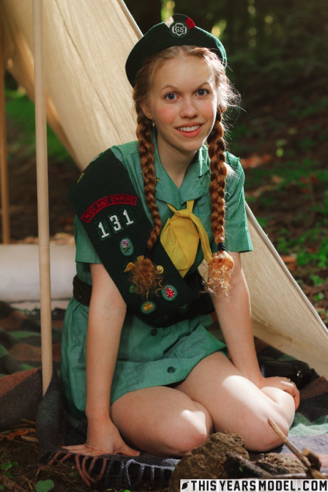 Redheaded girl girl broad Scout Dolly Little gets nude outside her tent in beret - #145195