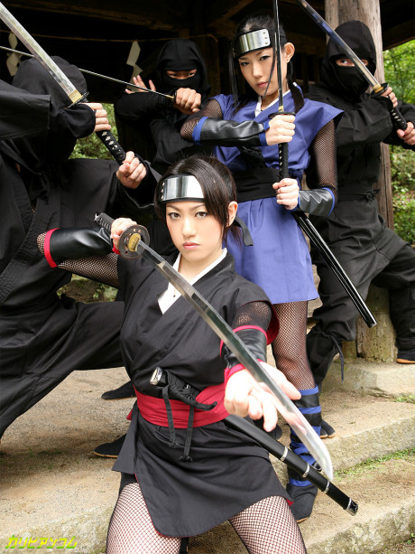 Fine brunette swordswoman Yui Komine getting fingered & sexed hard