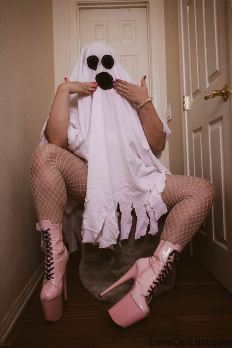 Lana Del Lust Official featuring Lana Del Lust naked Pics #10178