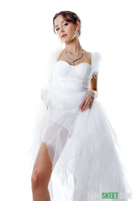 Busty MILF Ryan Keely enjoys a steamy debauchery with a newly-wed couple - #230762