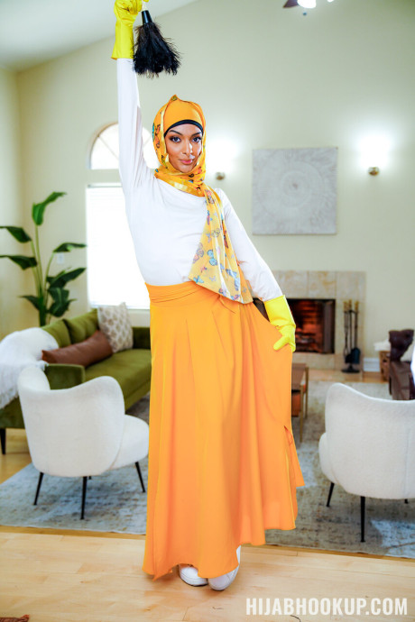 Hijab Hookup Julia James, Laynee James, Anthony White - #220435