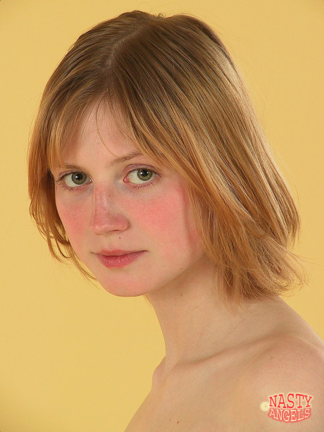 European newbie Lettie undresses at the casting & shows her innocent body - #5018