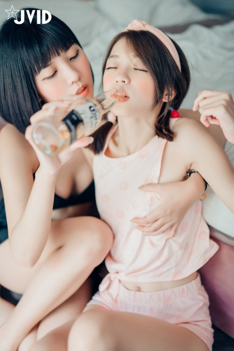 JVIDZone XXX Pics - #131855