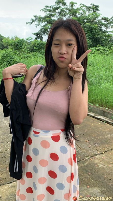 Petite chinese amateur Pangpang exposes her round butt and takes a rod in POV - #13332