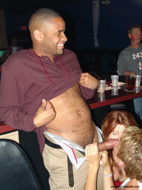 Mature amateur Double Dee blows a random man while partying like a pornstar