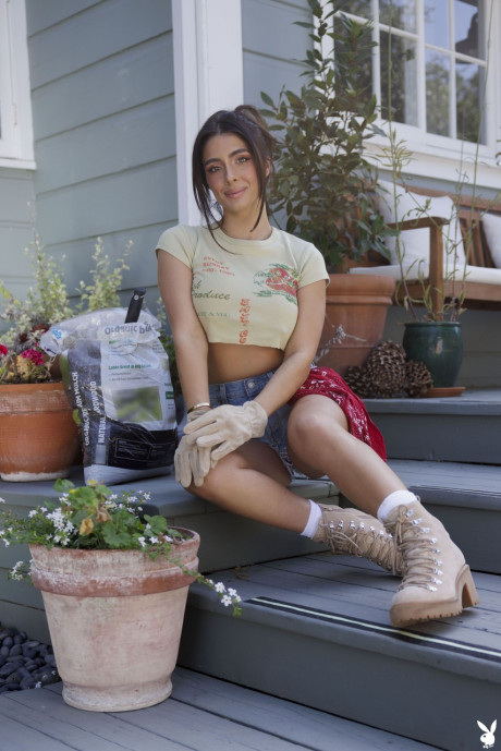 Brunette hottie Tru Kait shows her gigantic titties and hot ass while gardening - #173054