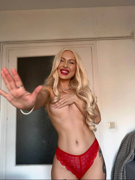 Skinny blonde Palm Stesha VIP shows her small melons while modelling undergarment - #113683