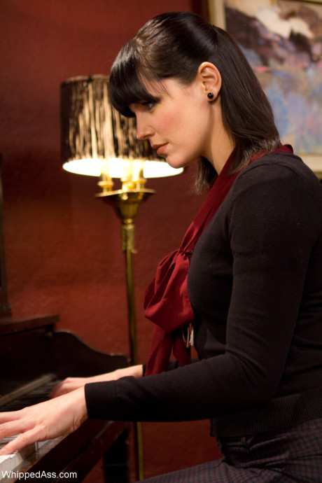 Fresh teen lesbian babe Tiger Wilde endures tit torment while playing the keyboard - #143396