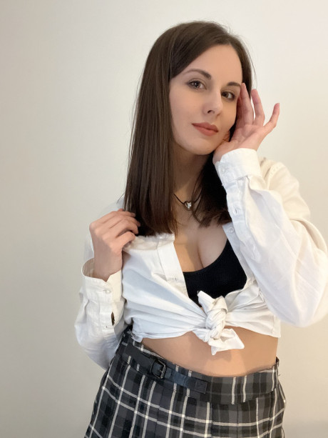 Fine brunette teen Alina Berryy teases with her cleavage and large booty - #47216
