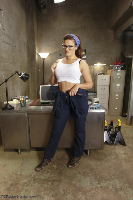 Slutty blondy ts Miss Jane Starr rides hot brunette babe Penny Barber - #186775