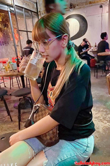 Hello t-girl transsexual Nay - #40809